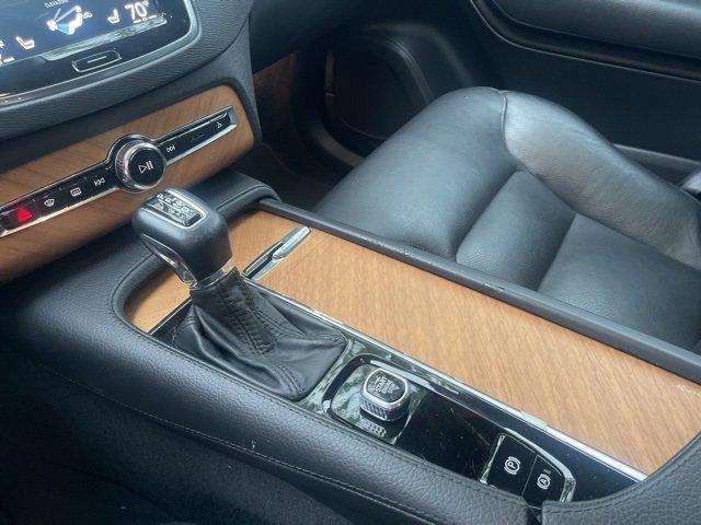 used 2022 Volvo XC90 car, priced at $38,700
