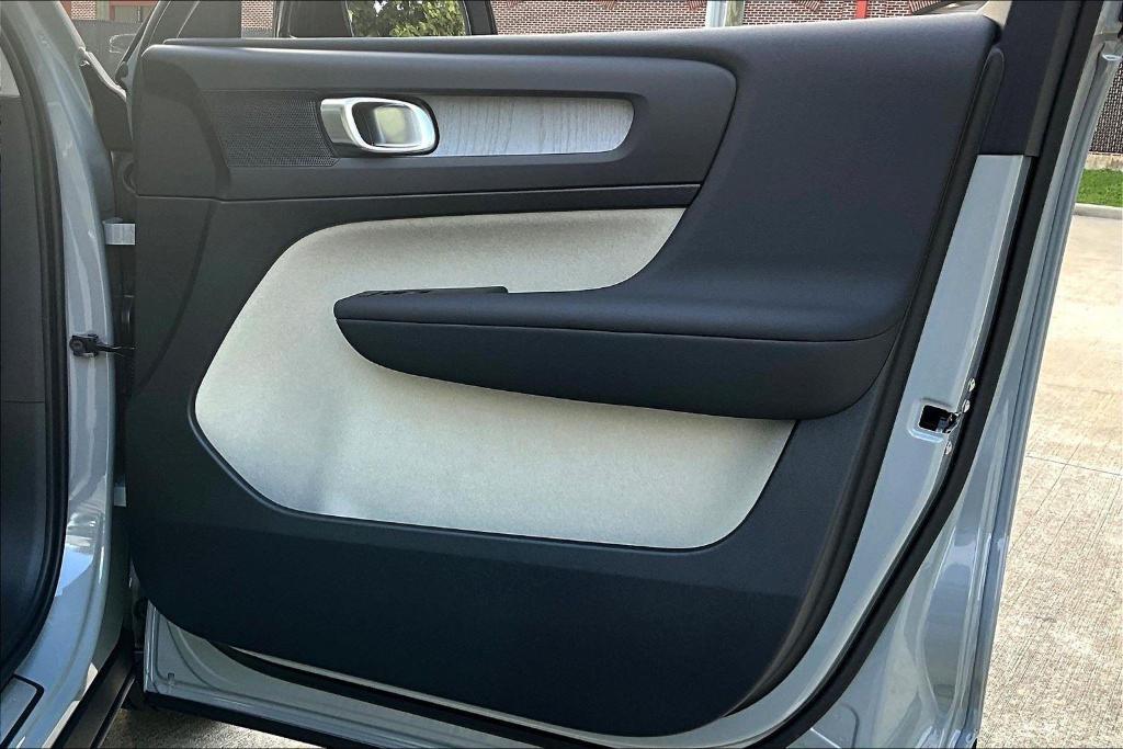 new 2026 Volvo XC40 car, priced at $50,150