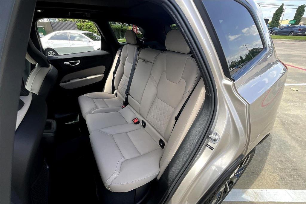 new 2026 Volvo XC60 car, priced at $57,985