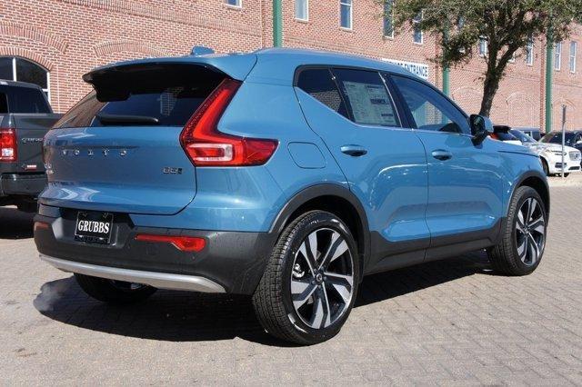 new 2023 Volvo XC40 car, priced at $37,488