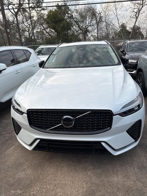 new 2025 Volvo XC60 car, priced at $48,345
