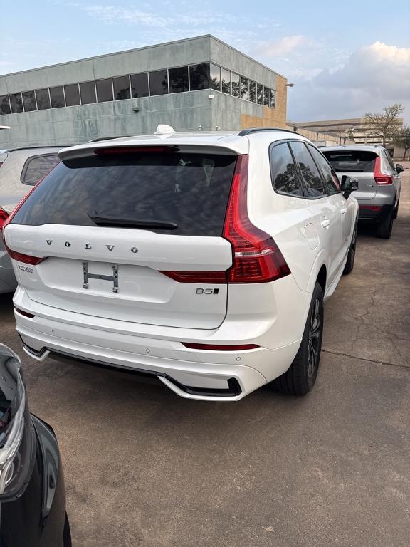 new 2025 Volvo XC60 car, priced at $48,345