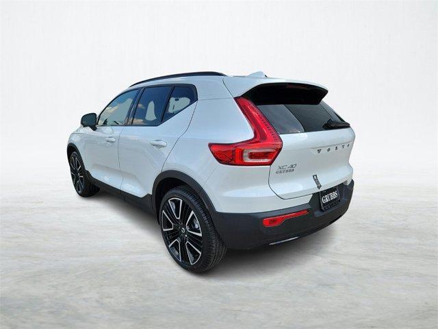 new 2024 Volvo XC40 car, priced at $50,597