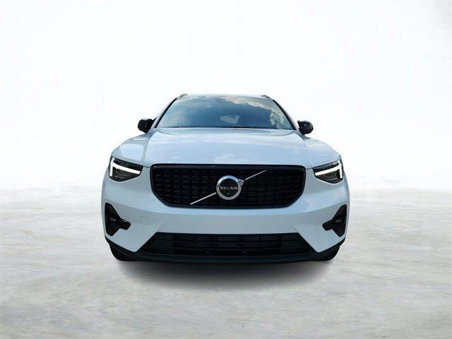 new 2024 Volvo XC40 car, priced at $50,597