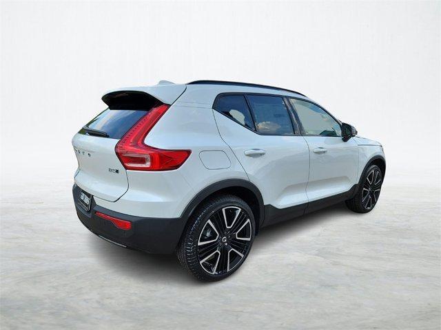 new 2024 Volvo XC40 car, priced at $50,597