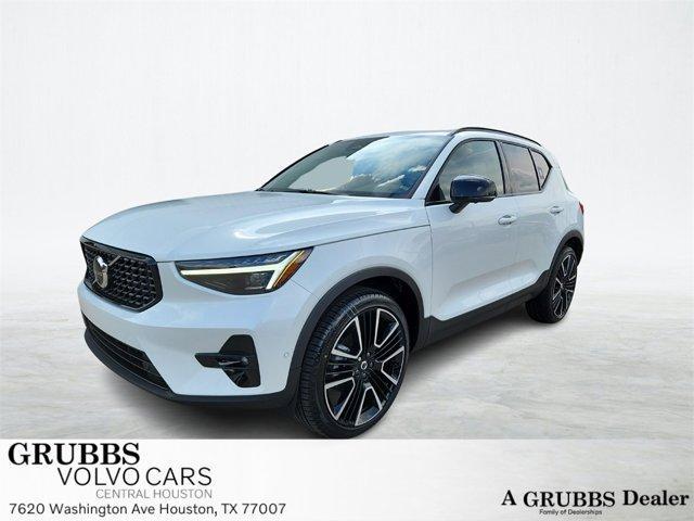 new 2024 Volvo XC40 car, priced at $50,597