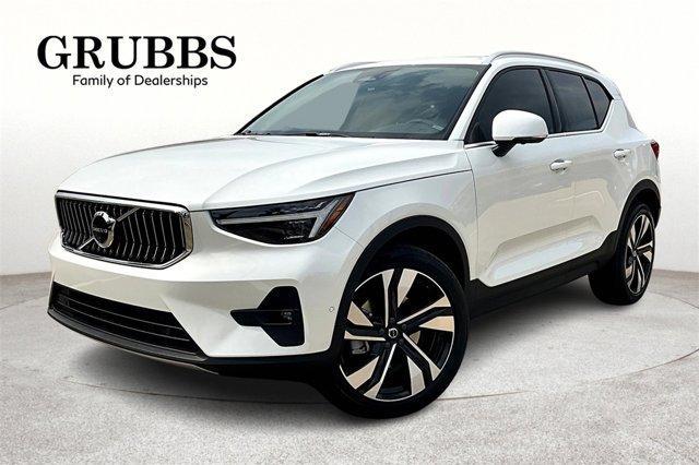 new 2024 Volvo XC40 car, priced at $46,491