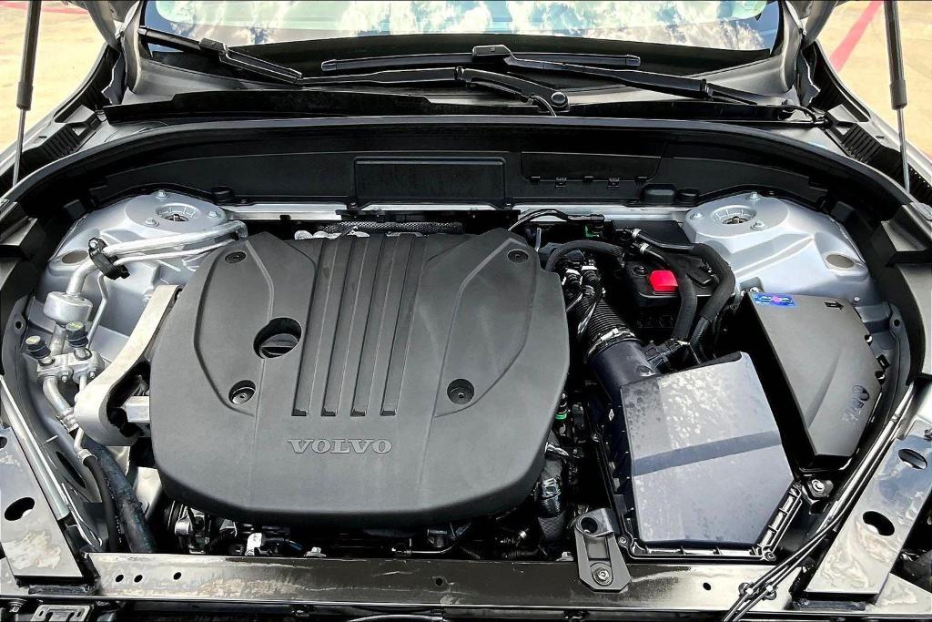 used 2025 Volvo XC60 car, priced at $37,691