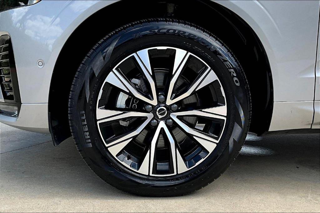 used 2025 Volvo XC60 car, priced at $37,691