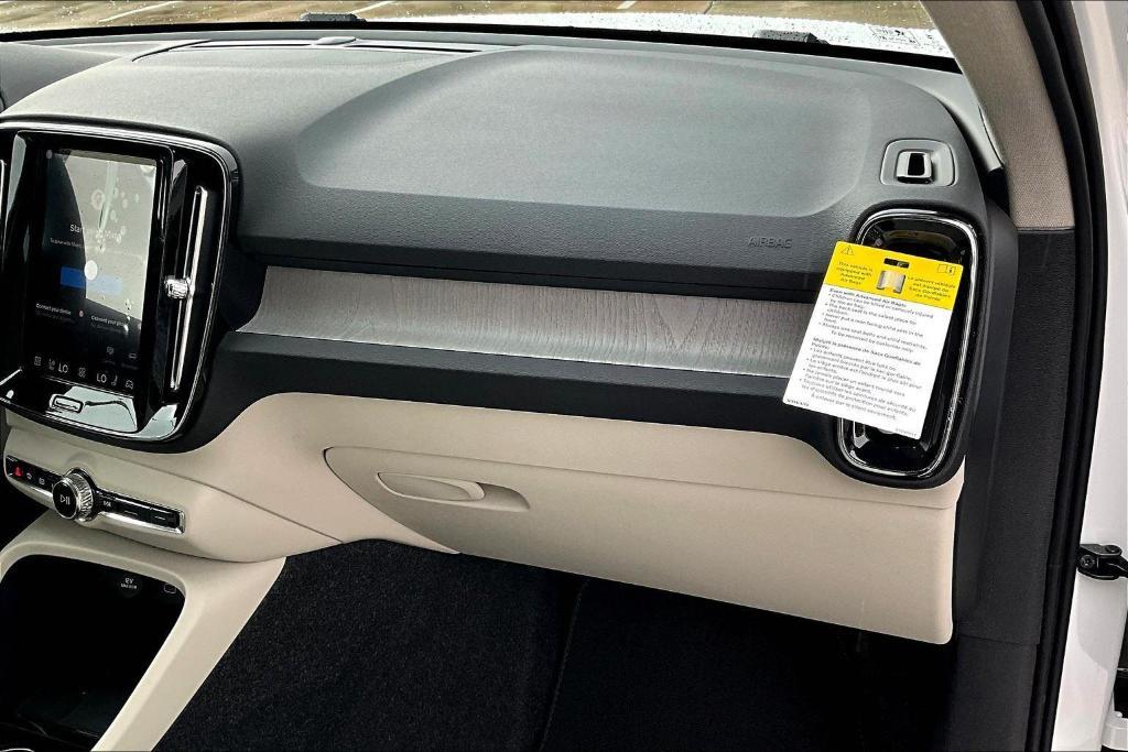 new 2026 Volvo XC40 car, priced at $49,800