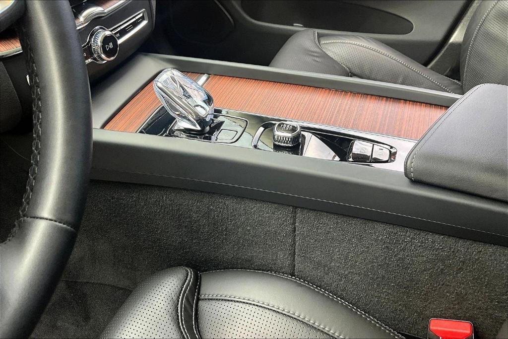 used 2023 Volvo XC60 car, priced at $38,003