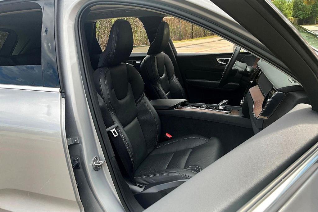 used 2023 Volvo XC60 car, priced at $38,003