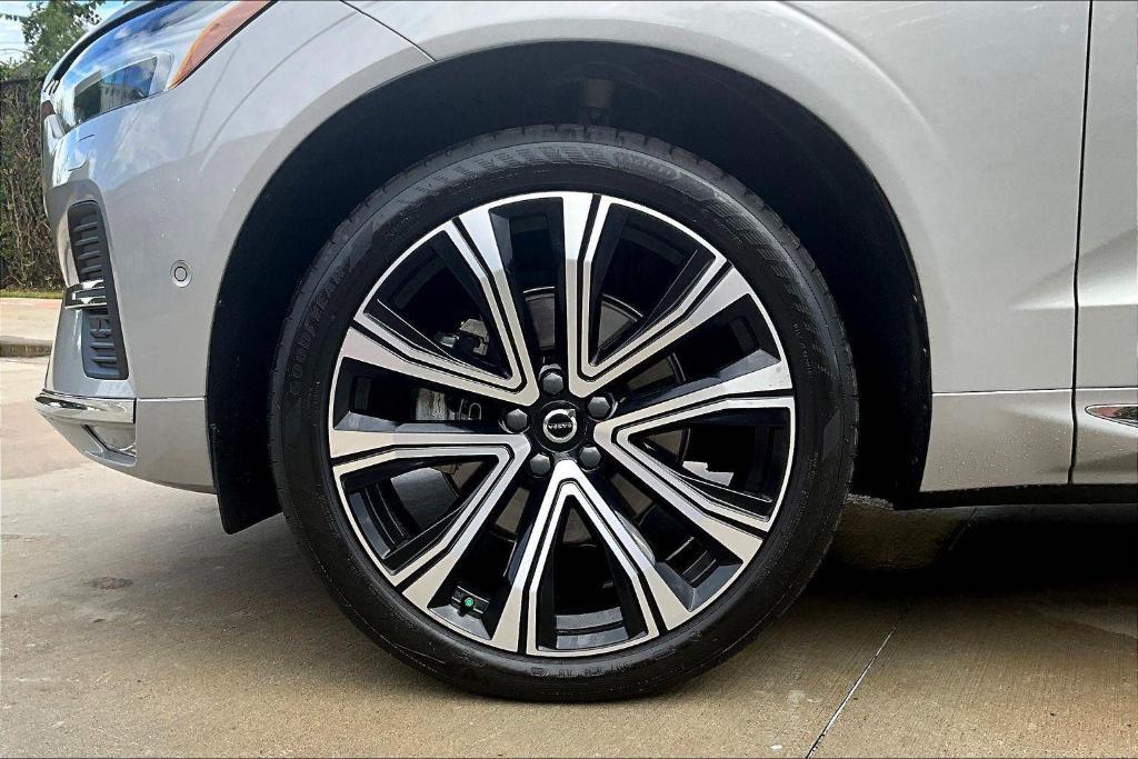 used 2023 Volvo XC60 car, priced at $38,003