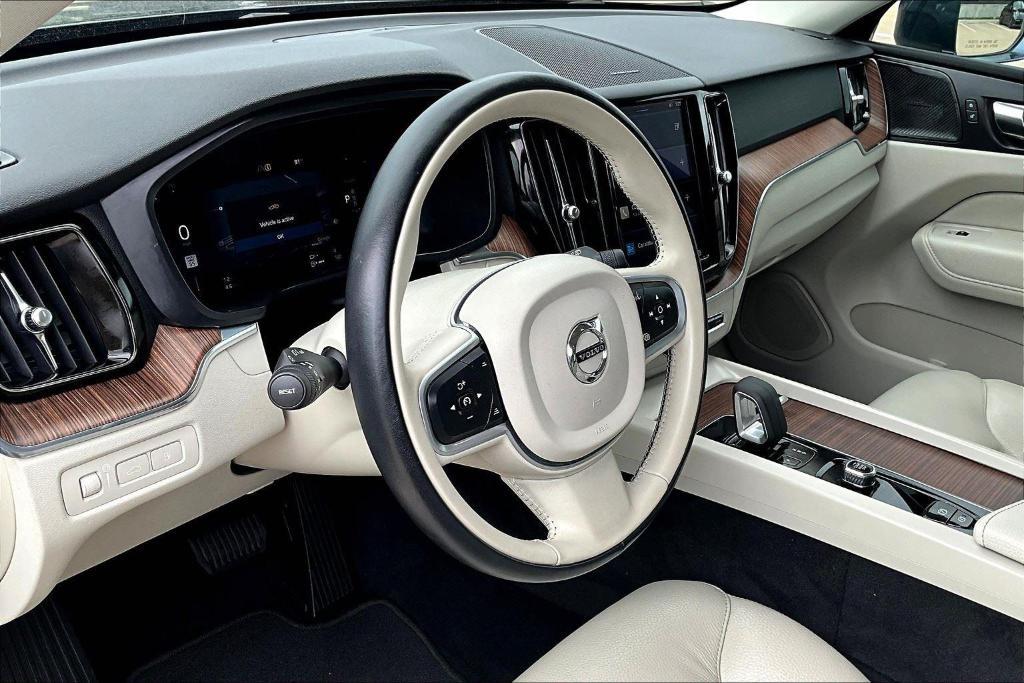 used 2022 Volvo XC60 Recharge Plug-In Hybrid car, priced at $40,141