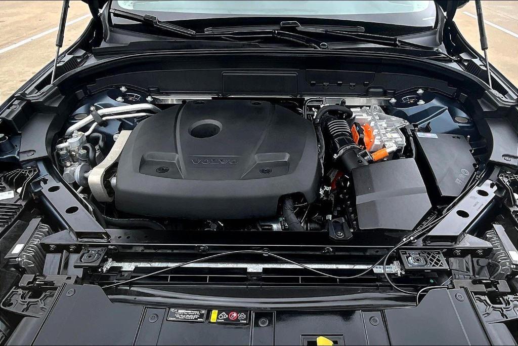 used 2022 Volvo XC60 Recharge Plug-In Hybrid car, priced at $40,141