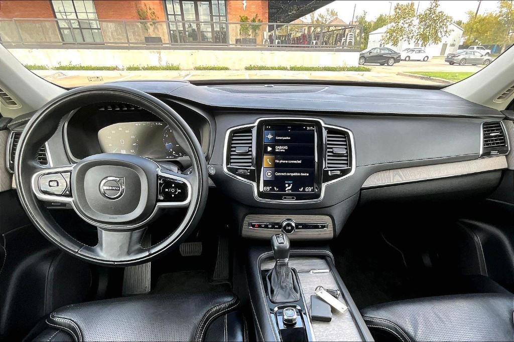 used 2022 Volvo XC90 car, priced at $37,379