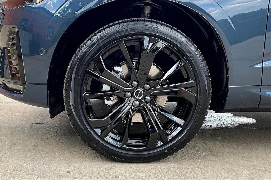 new 2026 Volvo XC60 car, priced at $63,535