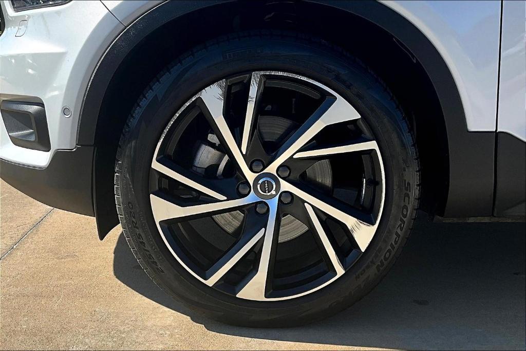 used 2022 Volvo XC40 car, priced at $28,585