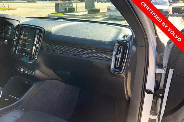used 2022 Volvo XC40 car, priced at $31,025