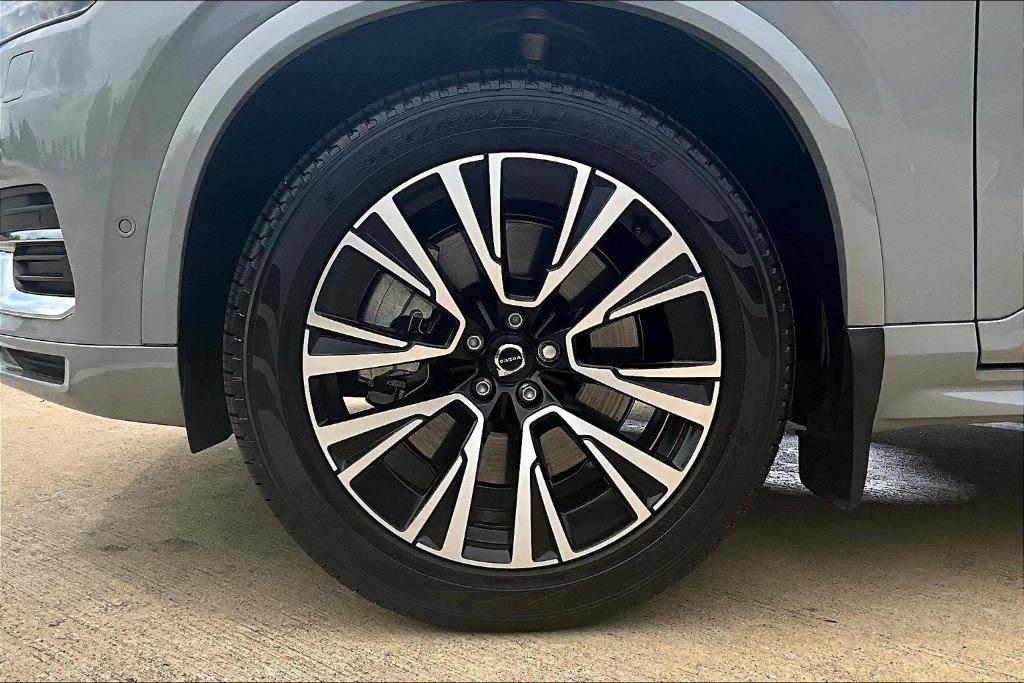 used 2025 Volvo XC90 Plug-In Hybrid car, priced at $67,000
