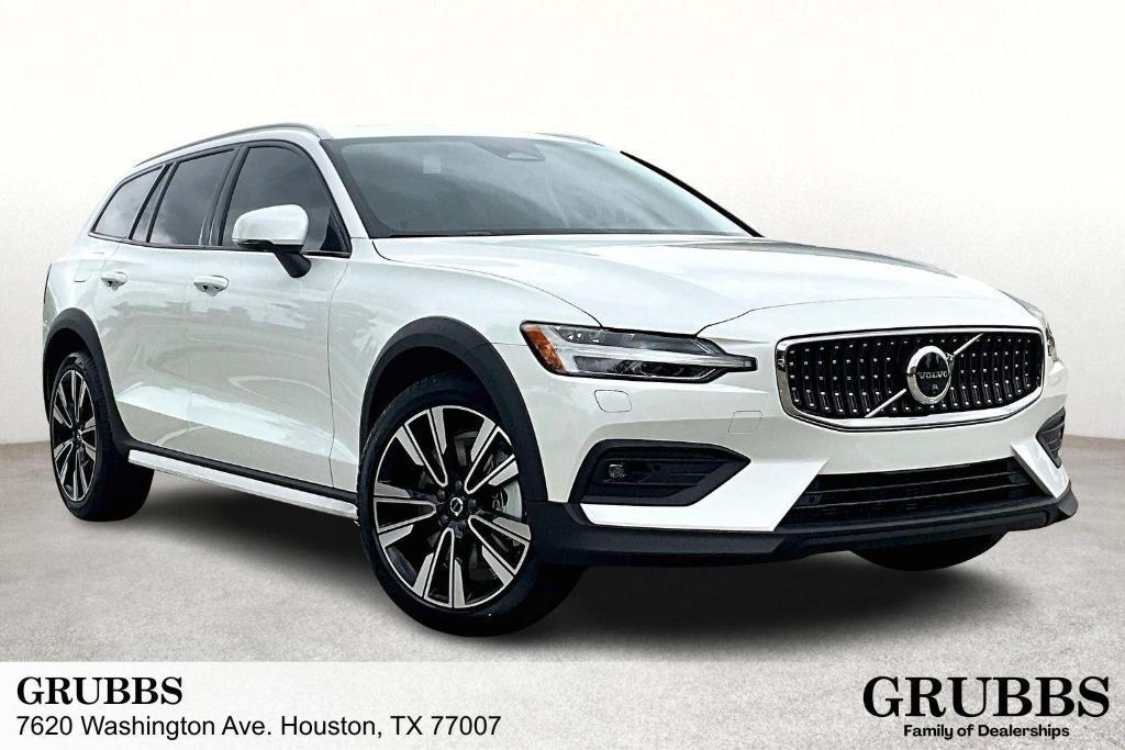 new 2025 Volvo V60 Cross Country car, priced at $58,555