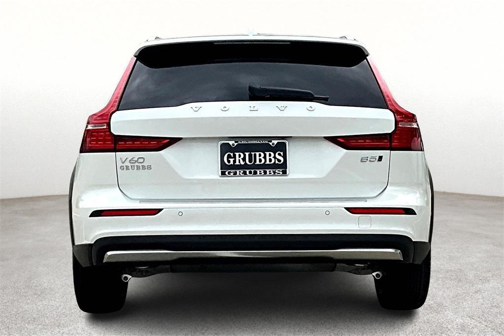 new 2025 Volvo V60 Cross Country car, priced at $58,555