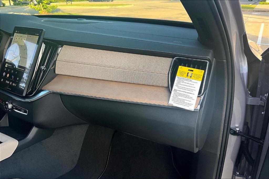 new 2026 Volvo XC90 car, priced at $72,625