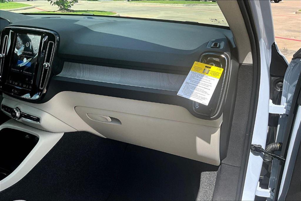 new 2026 Volvo XC40 car, priced at $50,150