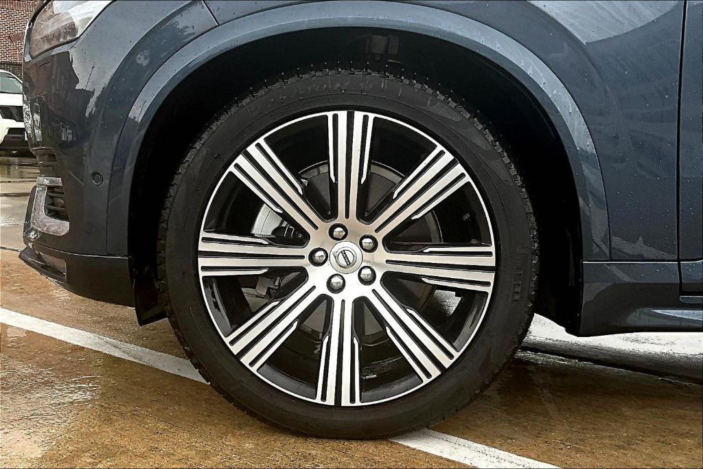new 2025 Volvo XC90 car, priced at $76,875