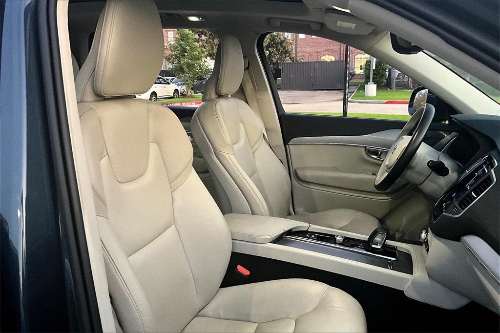 used 2023 Volvo XC90 car, priced at $35,250