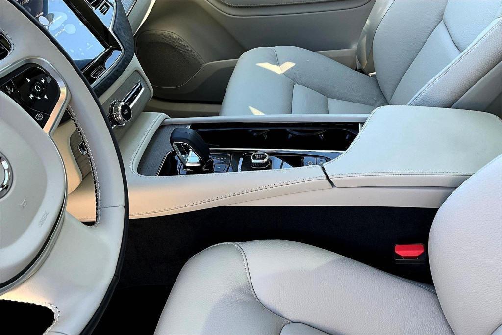 new 2025 Volvo XC90 Plug-In Hybrid car, priced at $57,515
