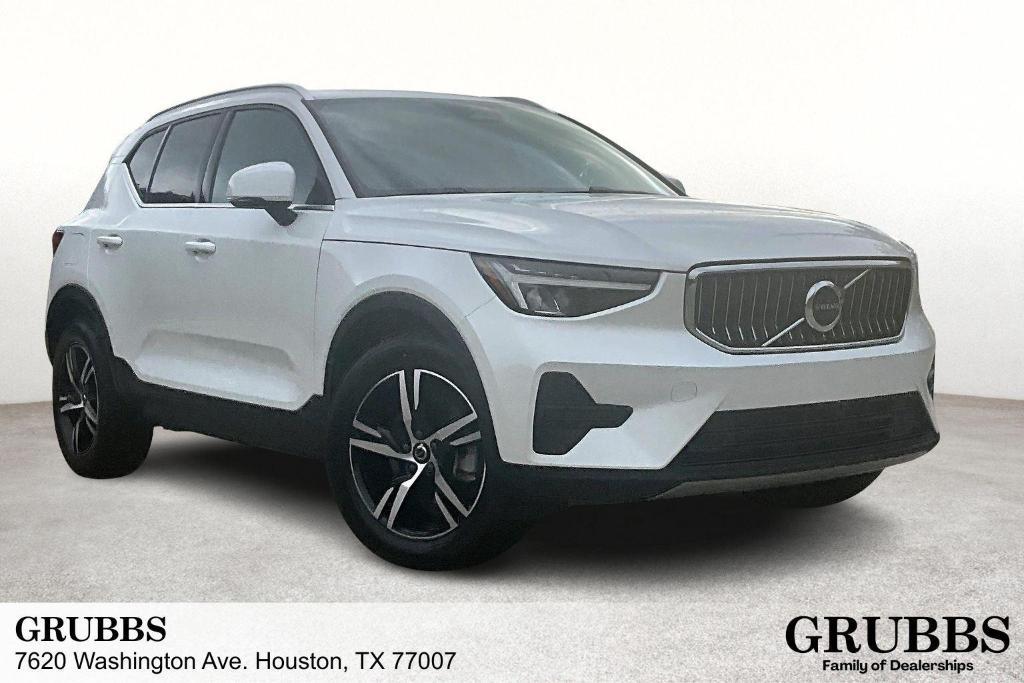 used 2025 Volvo XC40 car, priced at $29,340