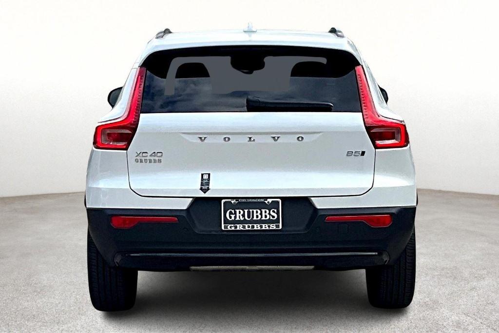 new 2025 Volvo XC40 car, priced at $48,315