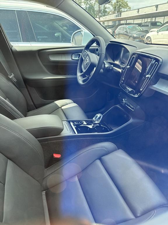 new 2025 Volvo XC40 car, priced at $42,765