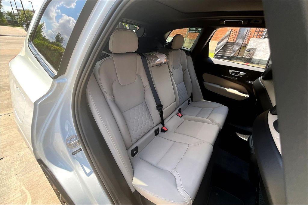 new 2026 Volvo XC60 car, priced at $57,985