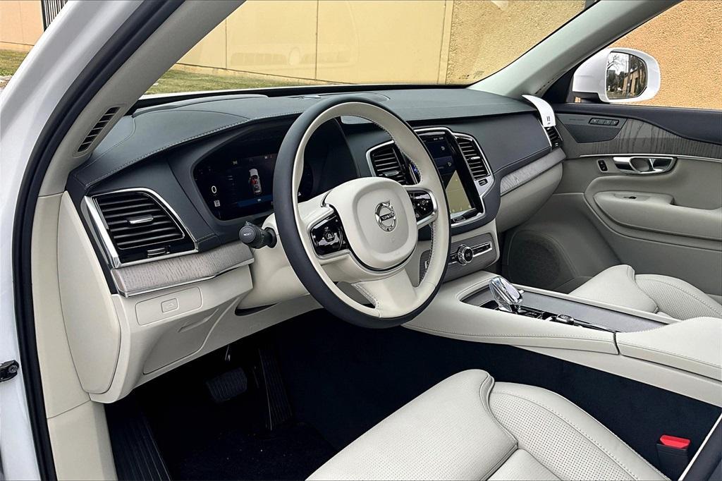 new 2025 Volvo XC90 car, priced at $68,395