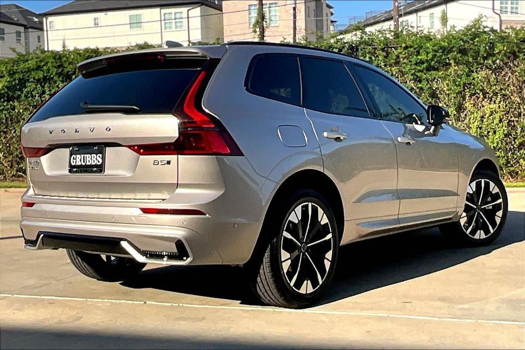 new 2026 Volvo XC60 car, priced at $57,985