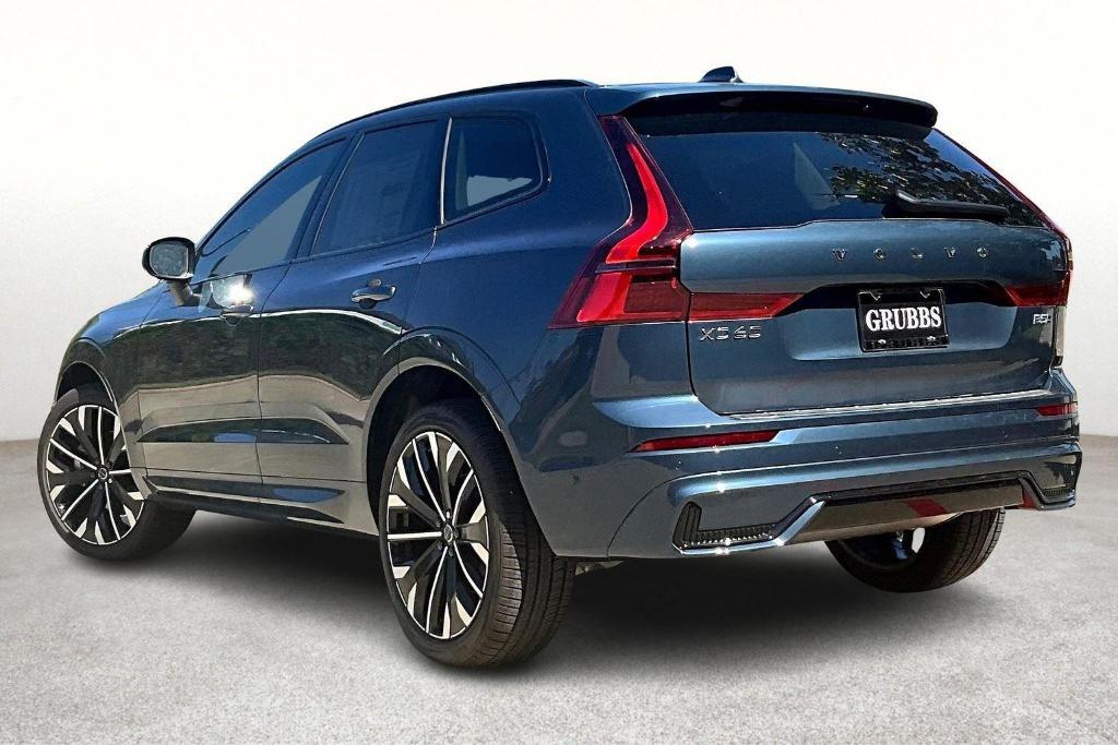 new 2026 Volvo XC60 car, priced at $63,935
