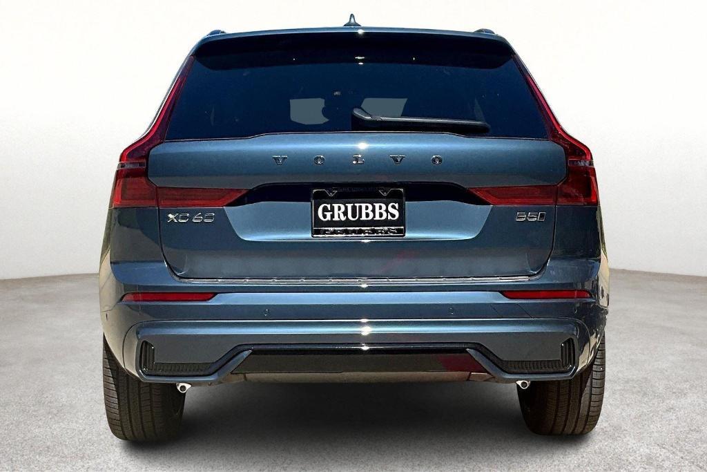 new 2026 Volvo XC60 car, priced at $63,935