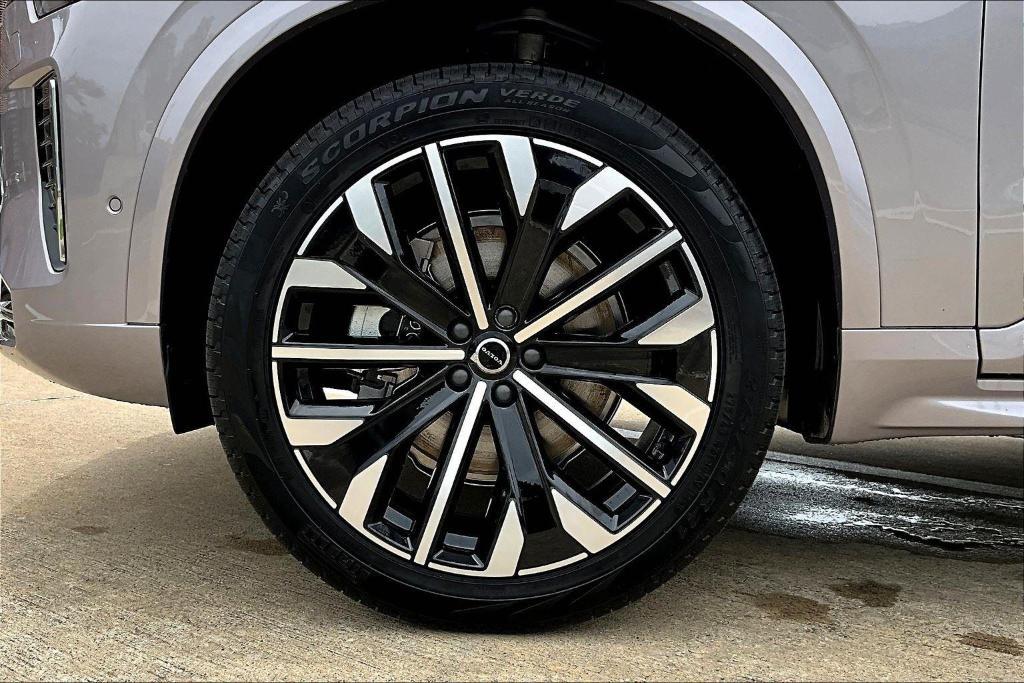 new 2026 Volvo XC90 car, priced at $71,825