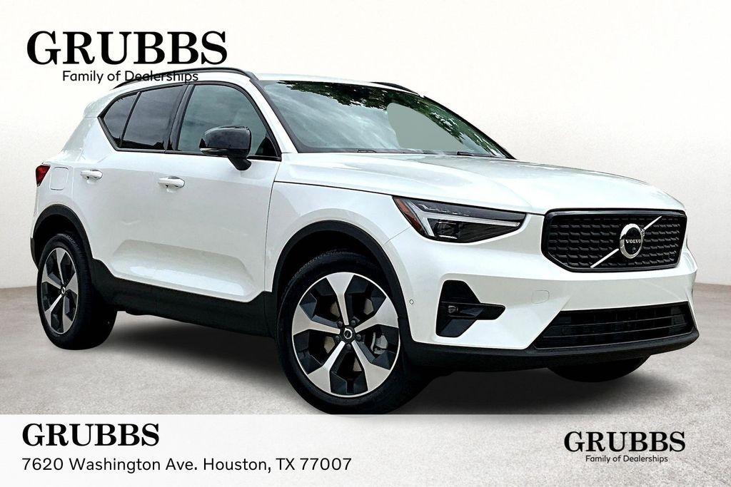 new 2026 Volvo XC40 car, priced at $50,150