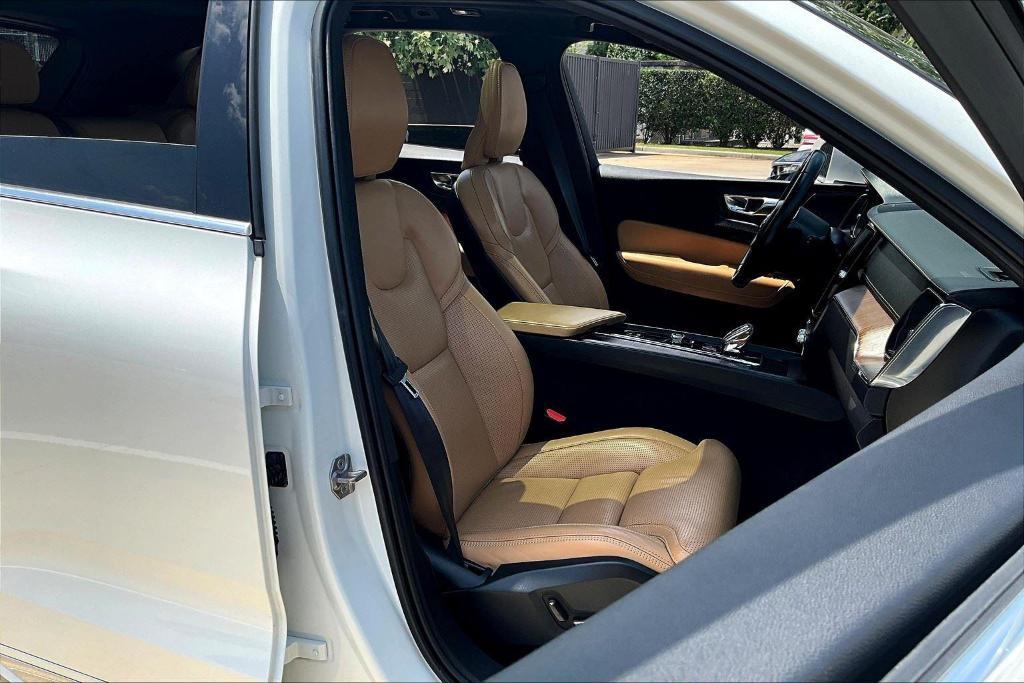 used 2022 Volvo XC60 car, priced at $35,000