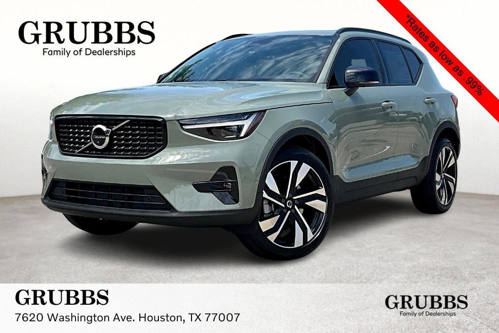 new 2025 Volvo XC40 car, priced at $49,810