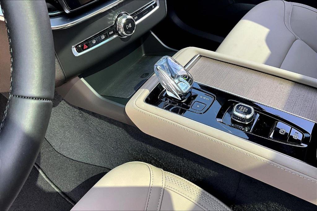 new 2026 Volvo XC90 car, priced at $73,320