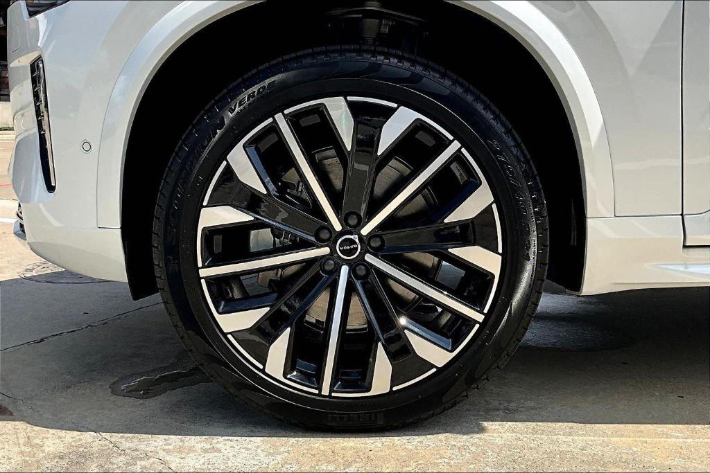 new 2026 Volvo XC90 car, priced at $73,320