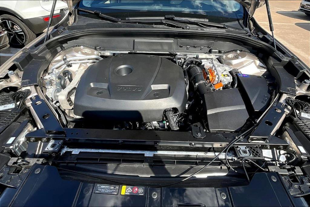 new 2025 Volvo XC90 Plug-In Hybrid car, priced at $68,905