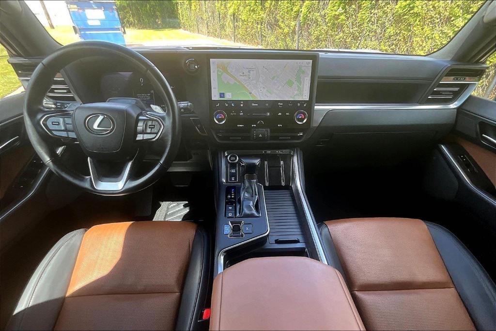used 2024 Lexus GX 550 car, priced at $90,198