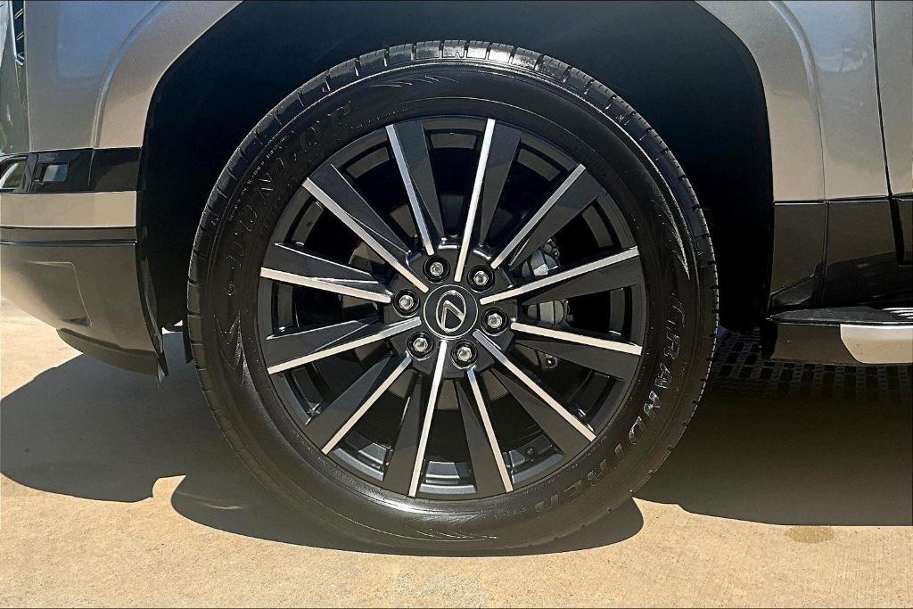 used 2024 Lexus GX 550 car, priced at $90,198