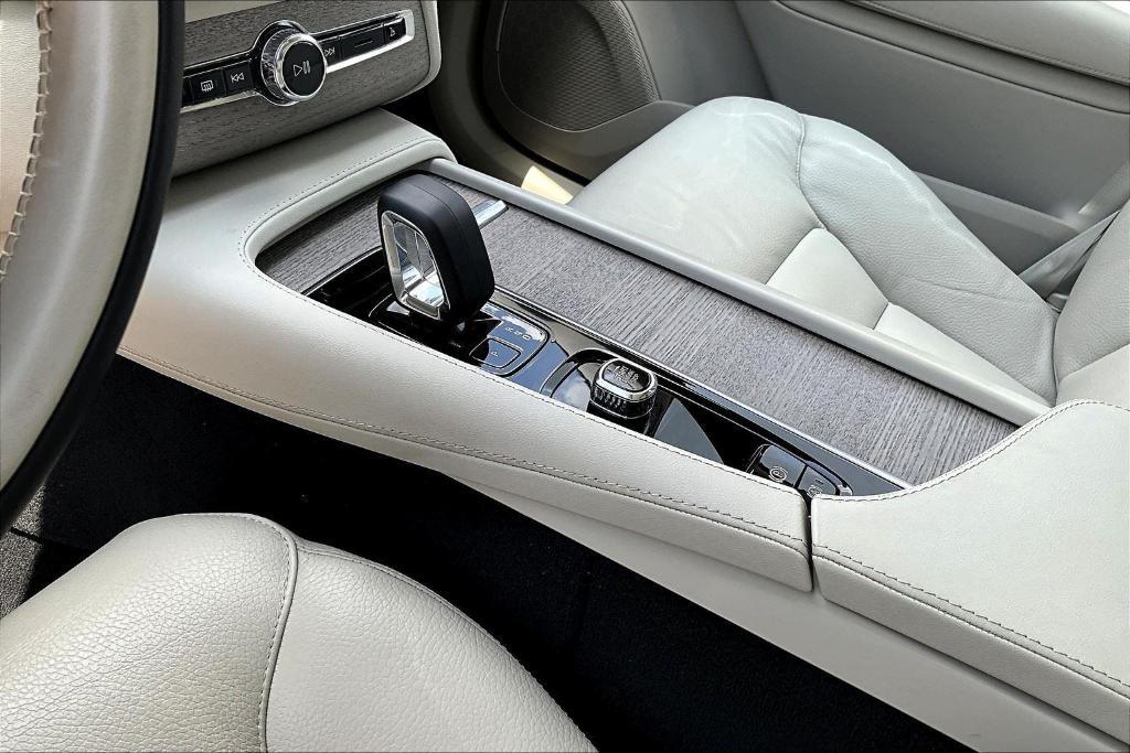 used 2024 Volvo XC90 car, priced at $52,985
