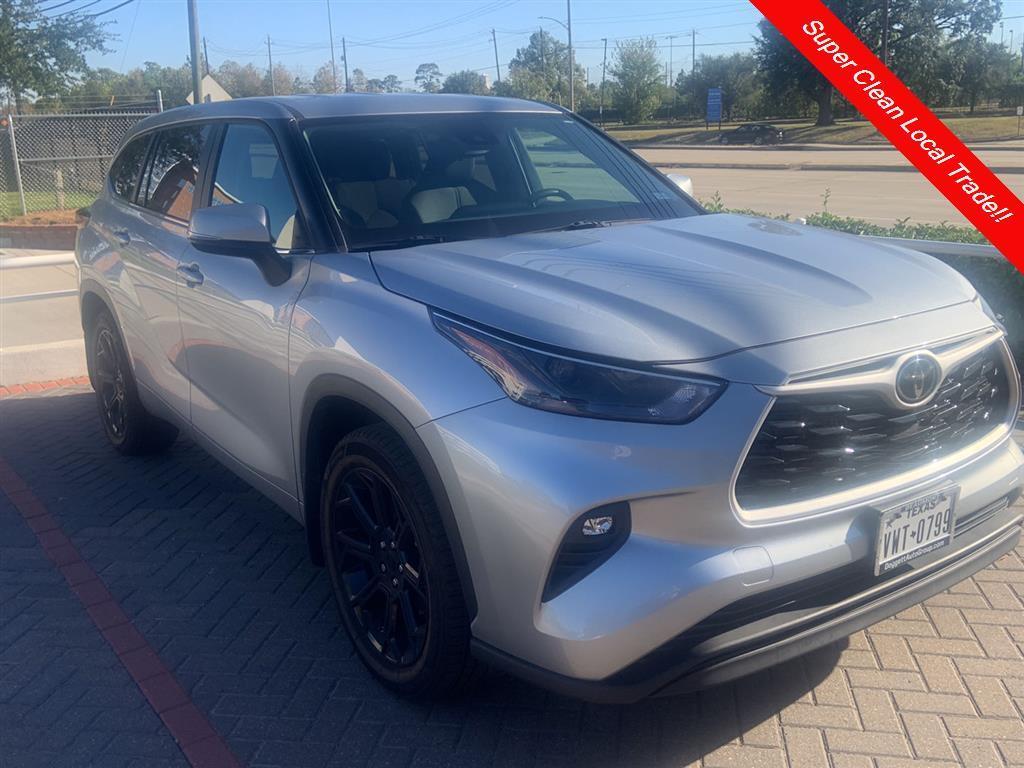 used 2023 Toyota Highlander car, priced at $39,500